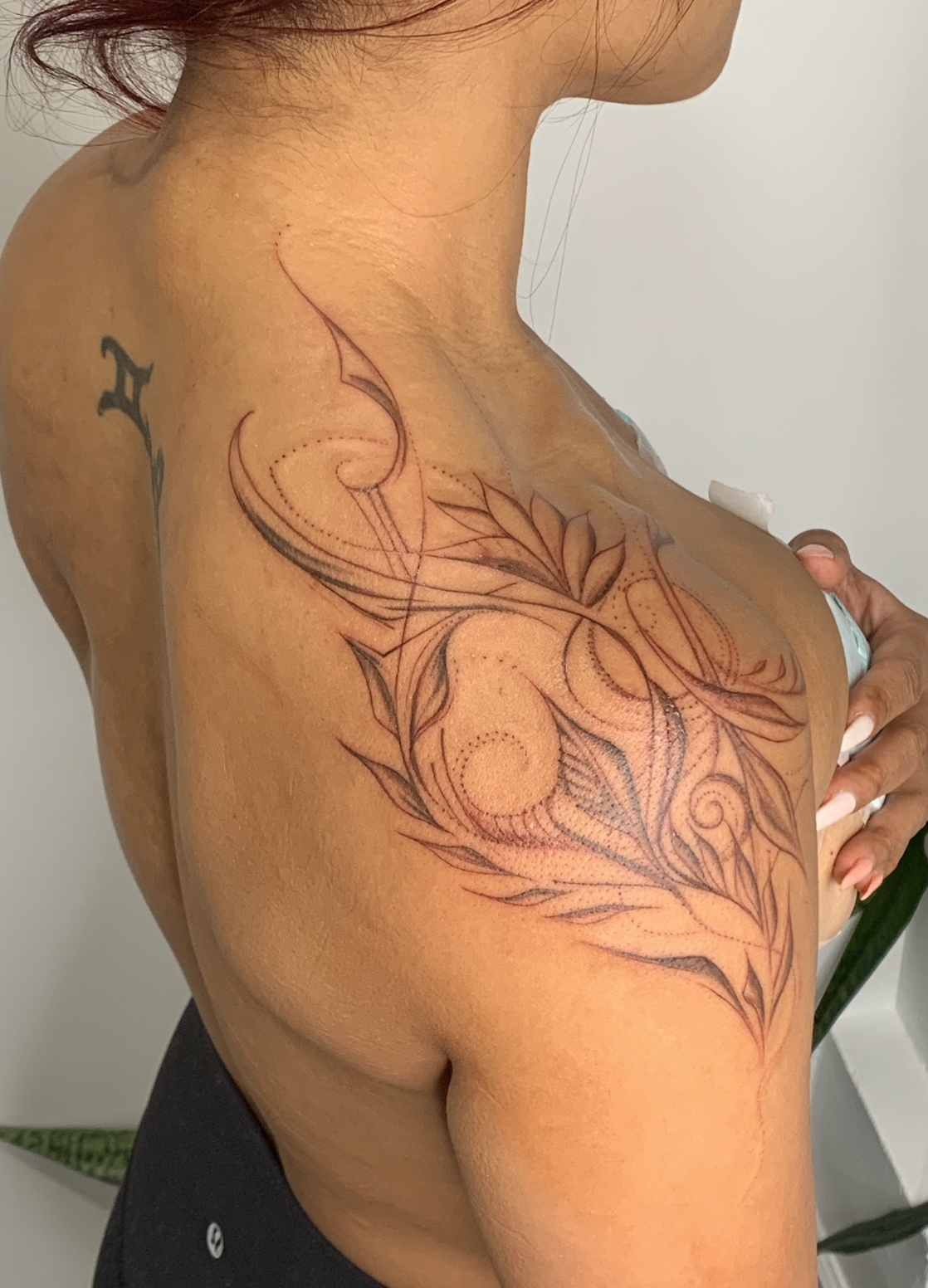 Intuitive Shoulder Blade & Back Botanical Tattoo by Justine Almaraz