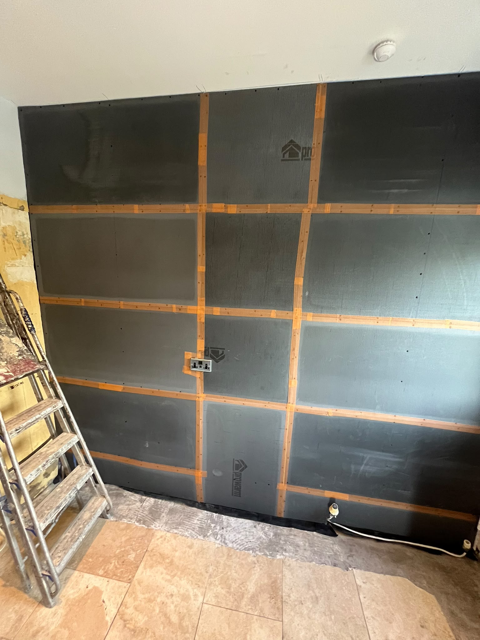 Damp proofing wall membrane installation