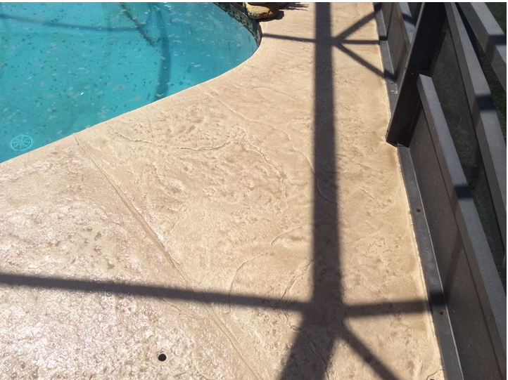 Textured Natural Stone Skin Pool Deck
