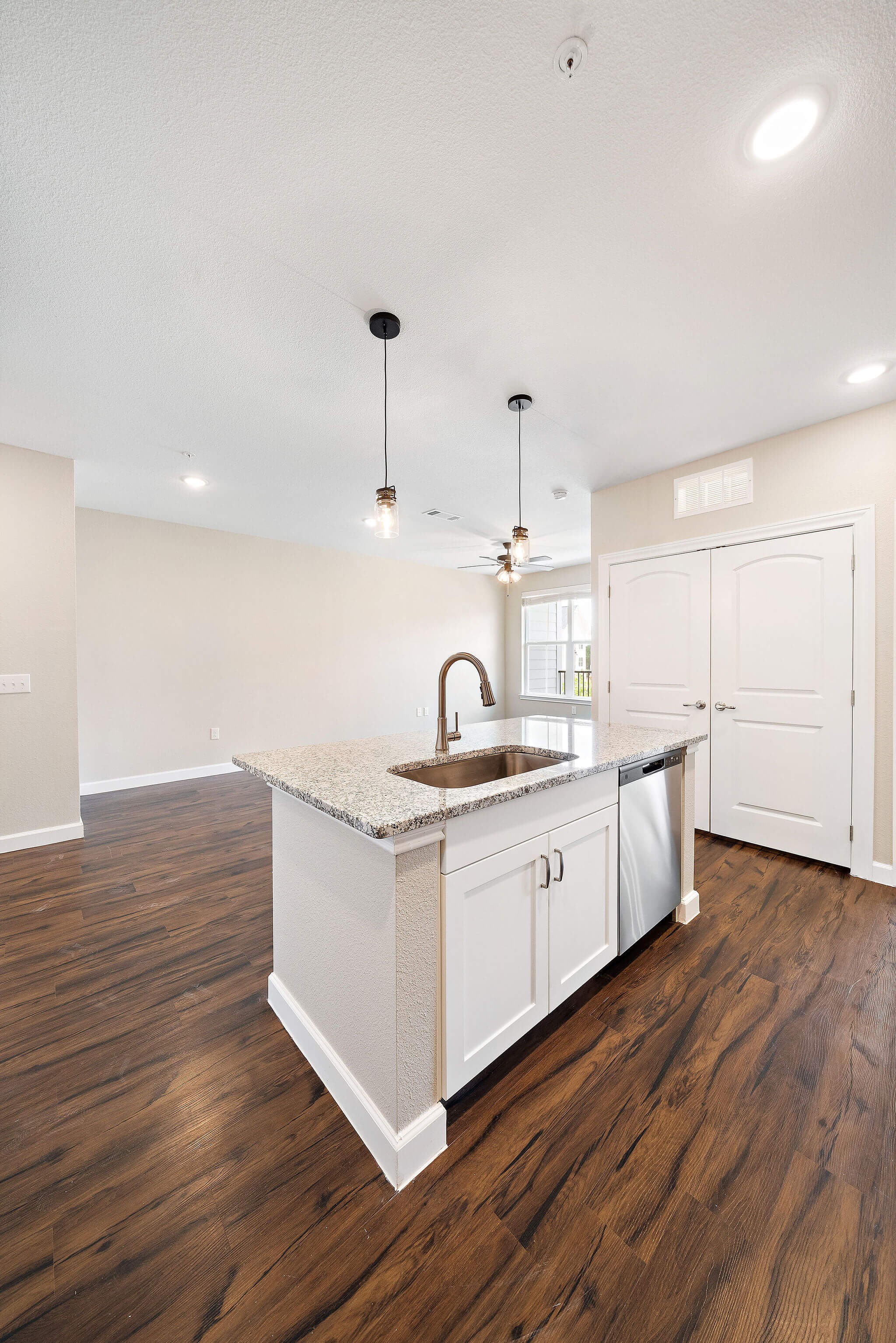 Downtown Doral Garden Flat