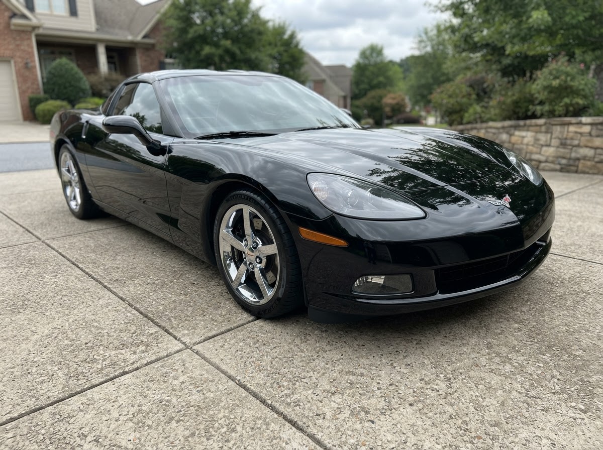 Glossy, mirror-finish car paint after detailing