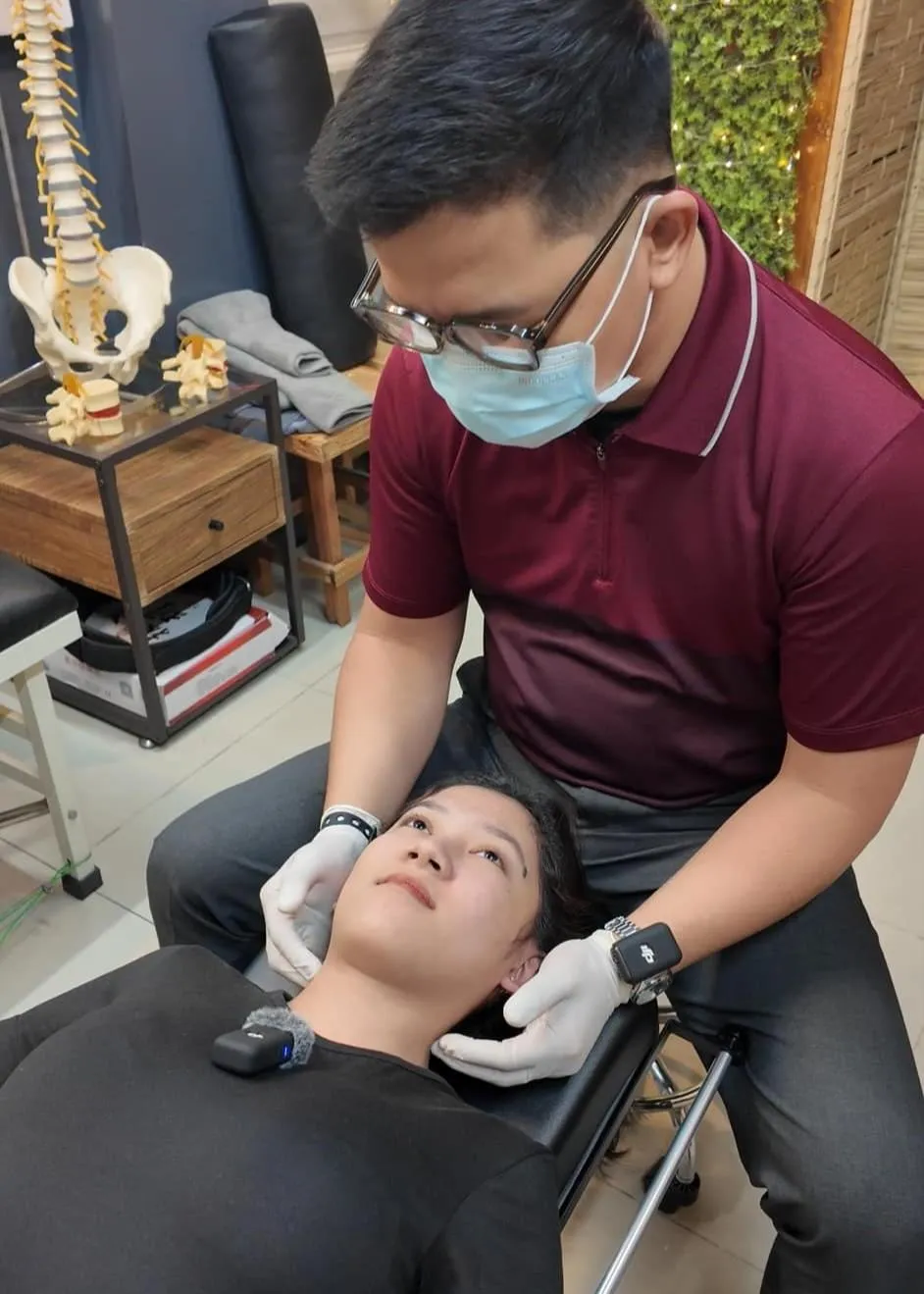 Fernan, founder of Spine Align PH, providing hands-on spine and neck alignment care