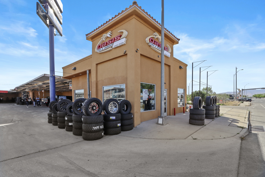 Oasis Tires & Wheels North Loop