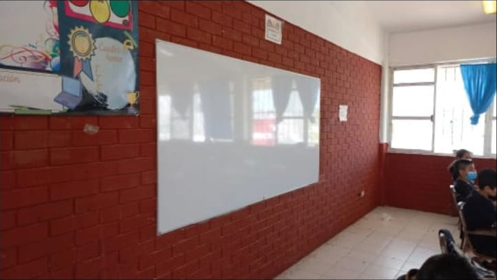 Trabajo de mantenimiento escolar 86