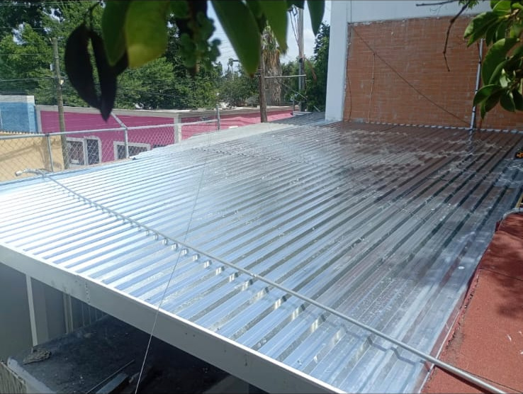 Trabajo de mantenimiento escolar 85