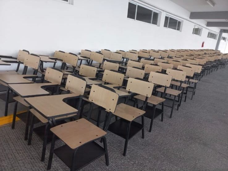 Trabajo de mantenimiento escolar 82