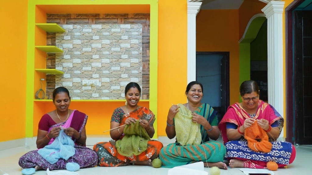 Hand-Knitted Fashion: Luxury Crafted with Purpose