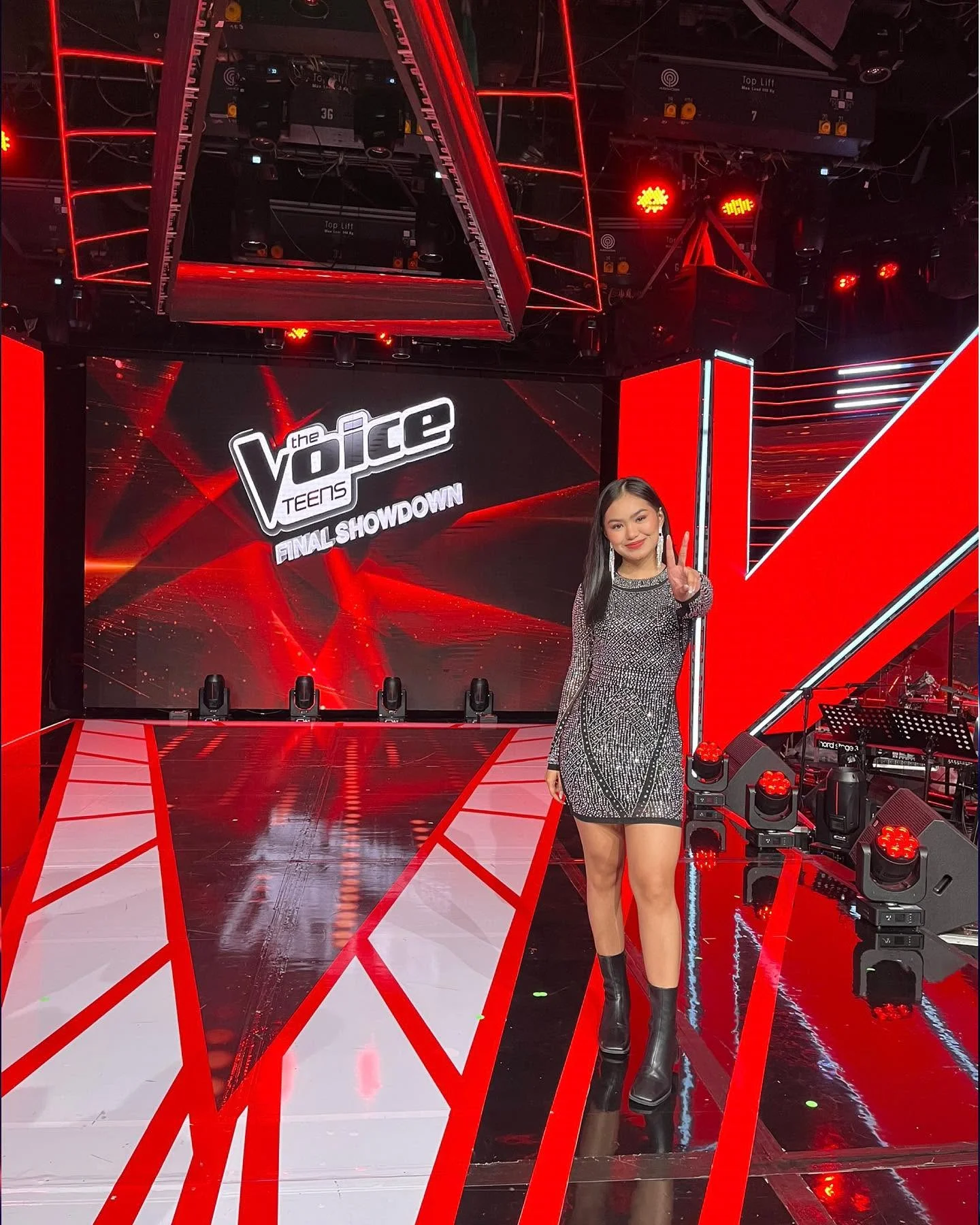 Kendra hosting The Voice Teens Philippines Season 3 as a DigiTV Host at the Final Showdown