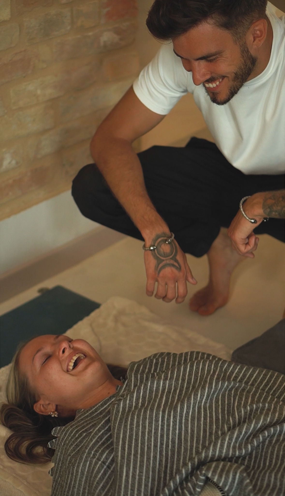 Erleichterung, Lachen und tiefe Lebendigkeit nach einer somatischen Breathwork-Session