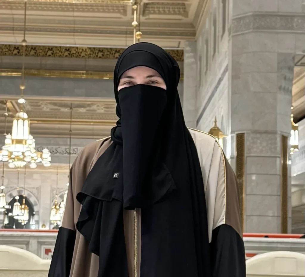 د. مي عبد المولى — رفيقتكِ في عُمرة Retreat