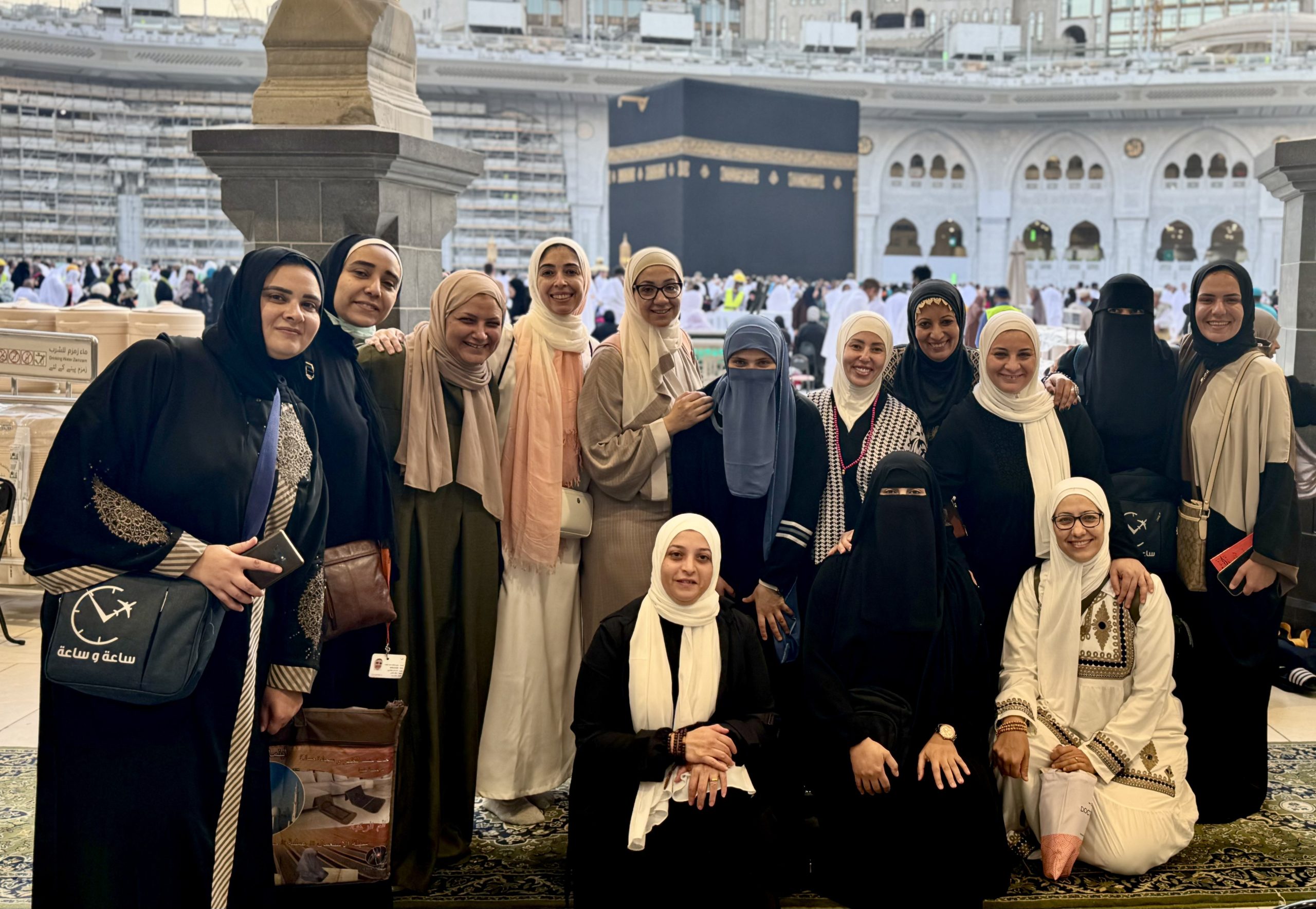 مشاركات عُمرة Retreat في رحاب المسجد الحرام أمام الكعبة المشرفة