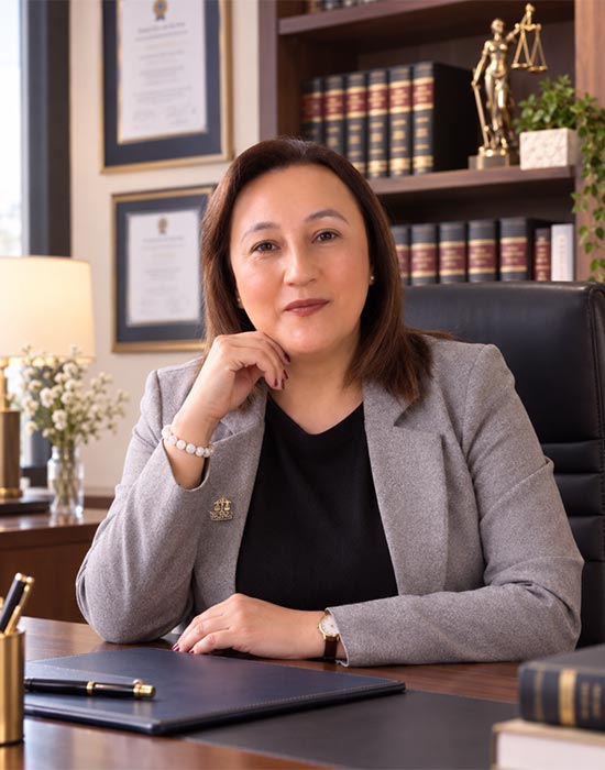 Dra. Yazmin Zea Altamirano, Abogada Inmobiliaria y Magíster