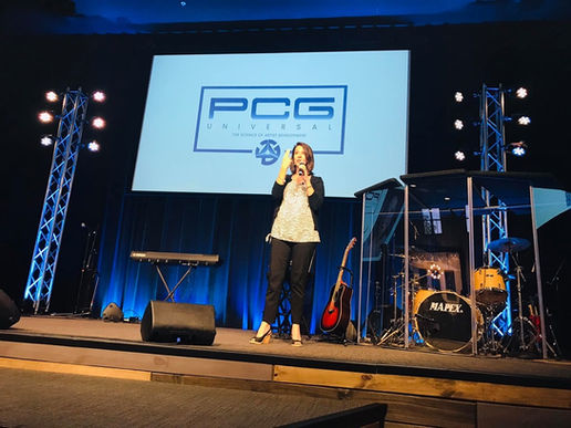 Laurie Winckel coaching artists at PCG Universal in Nashville