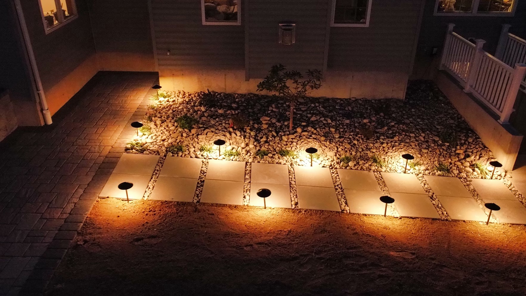 Illuminated Modern Stepping Stone Walkway & River Rock Bed