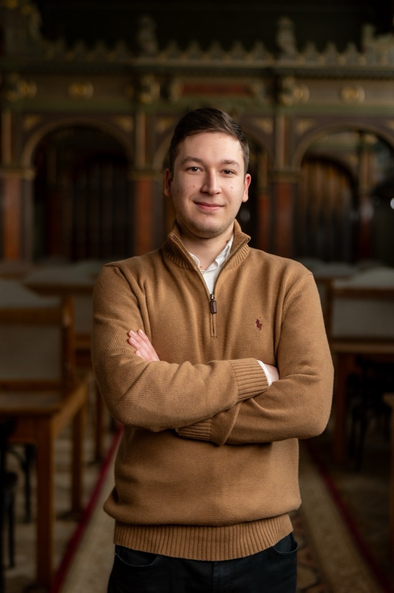 Jason Dumbravanu, fondator Review-Smart