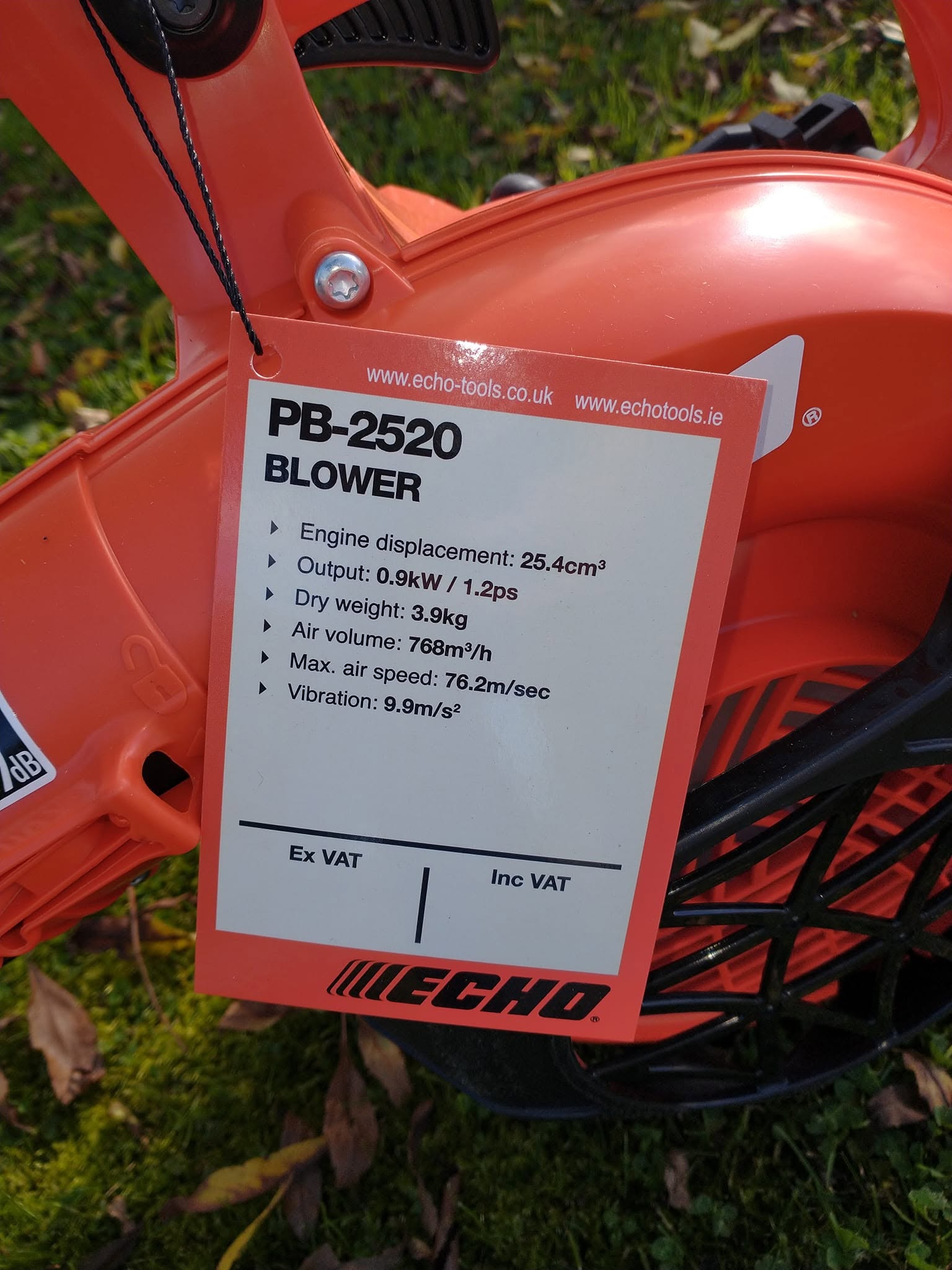 Echo PB-2520 handheld petrol blower specifications tag
