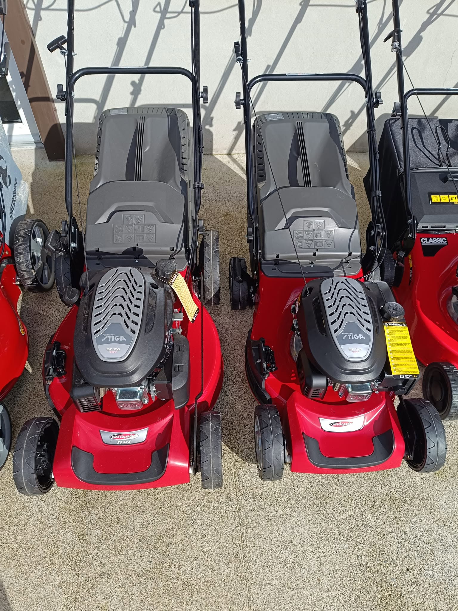 Castlegarden XC 53 S lawnmowers powered by STIGA engines