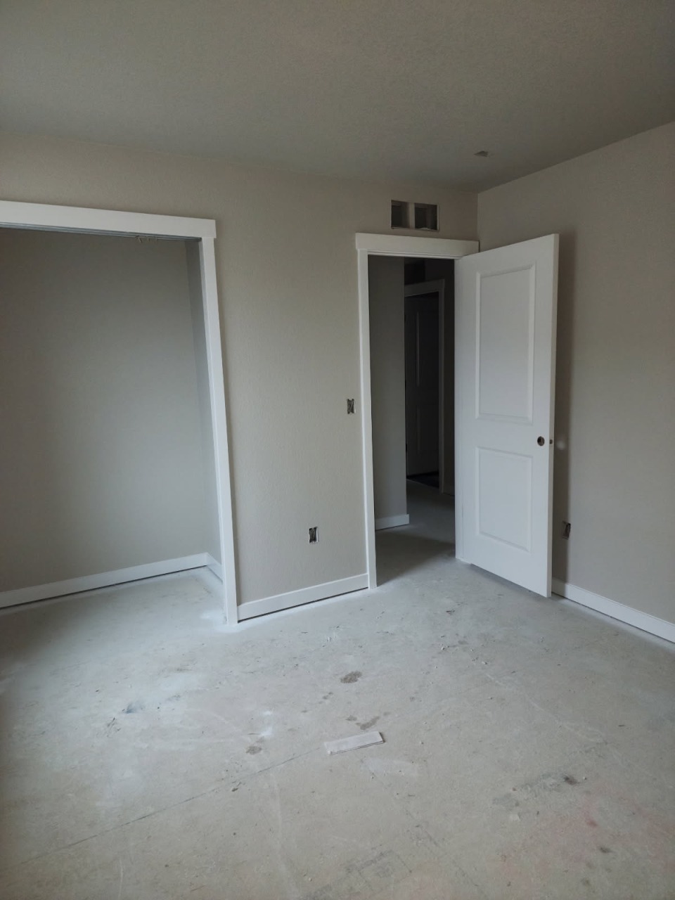 Drywall Patching by MULTI_COLORS LLC