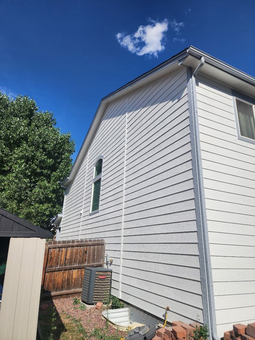 Side Gable & High-Reach Siding Exterior Finish