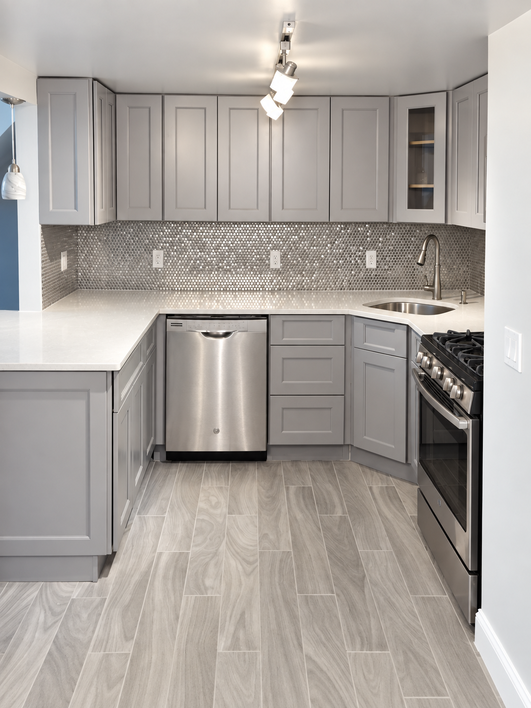 Modern Gray & Penny Tile