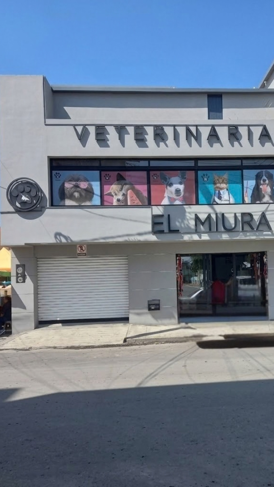 Fachada de Veterinaria El Miura Centro