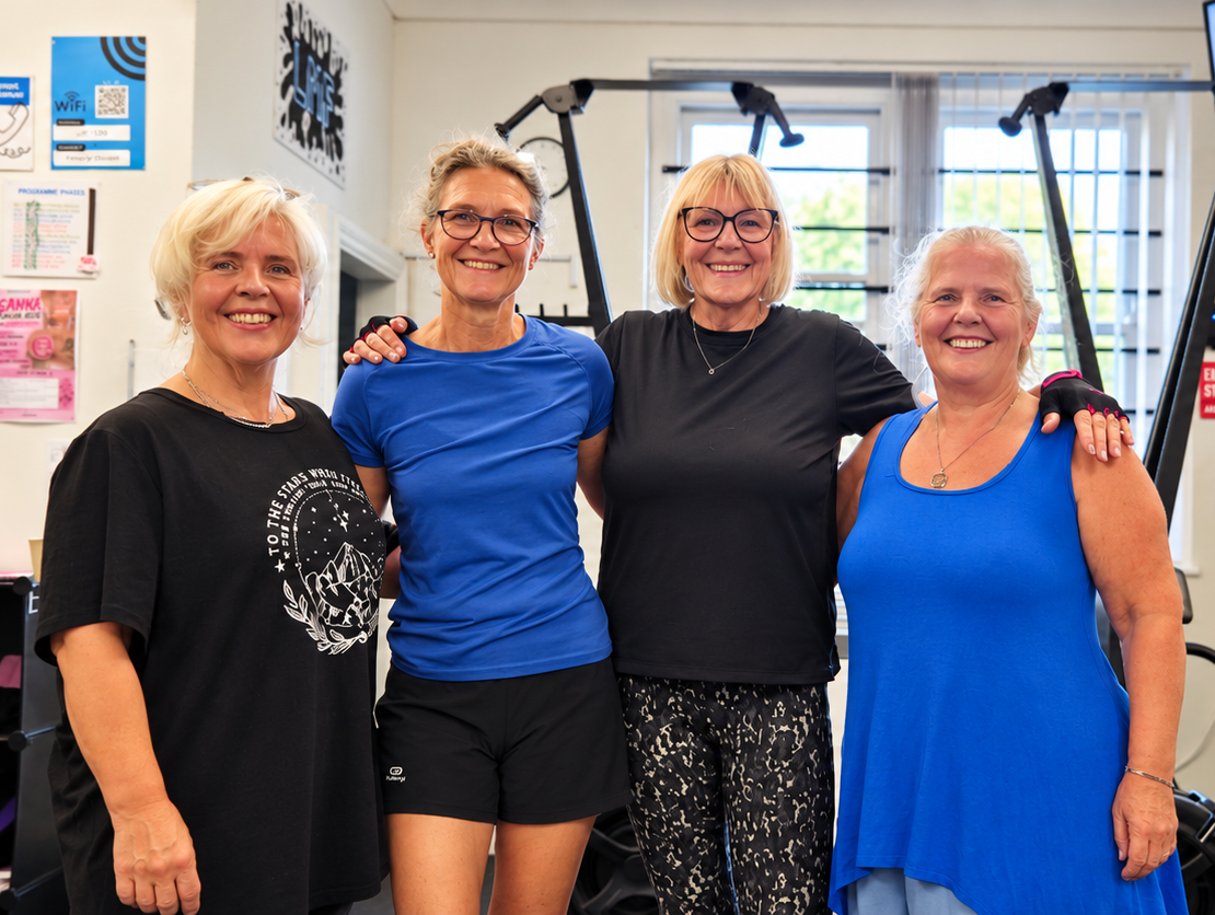 Members smiling together inside the LukeMurray.Fit gym in Bognor Regis