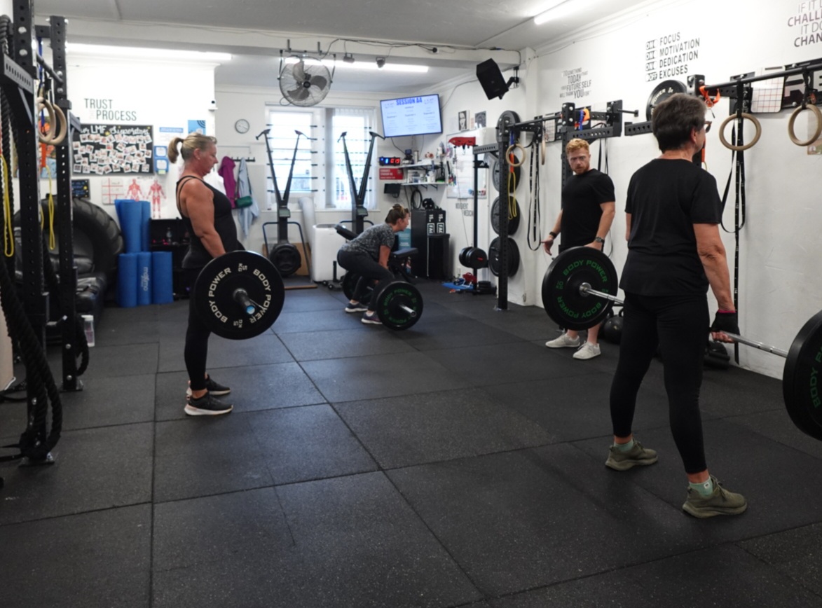 Members training together in a small group coaching session at LukeMurray.Fit