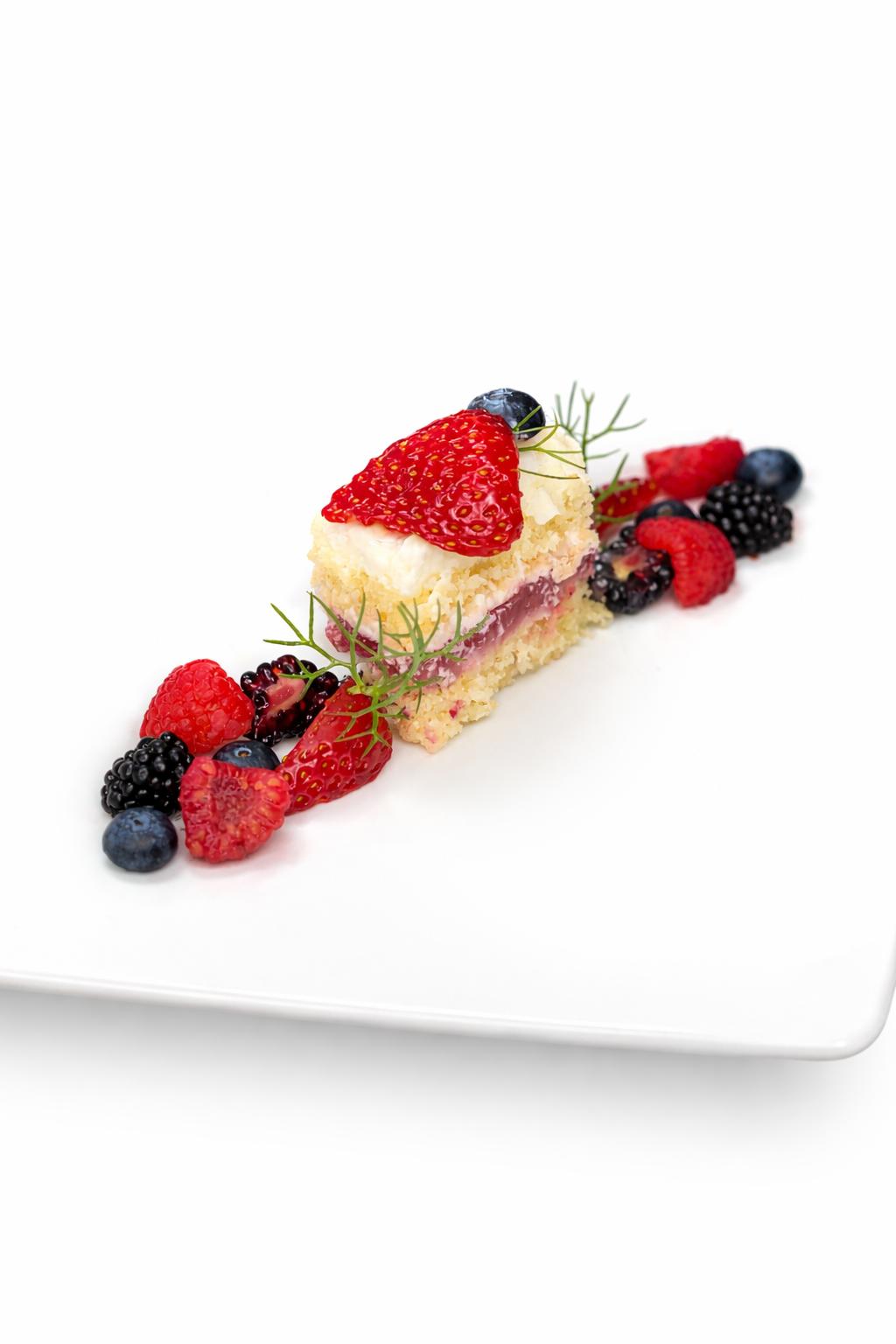 DESSERTS Strawberry Shortcake Long