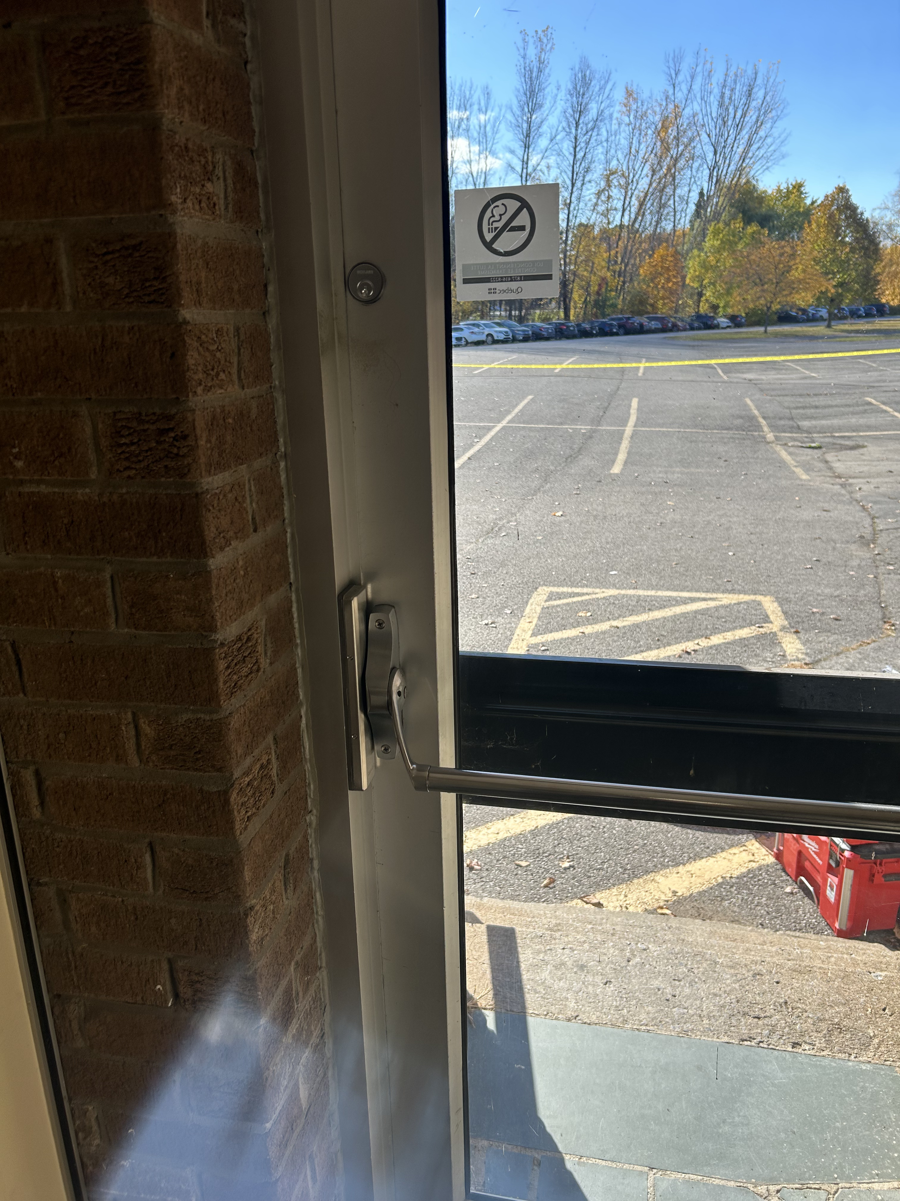 Barre panique de sortie de secours avec contrôle de verrouillage
