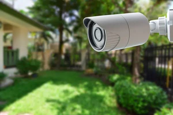 AIA Sécurité, fournisseur IVAC : caméras, alarme et bouton panique