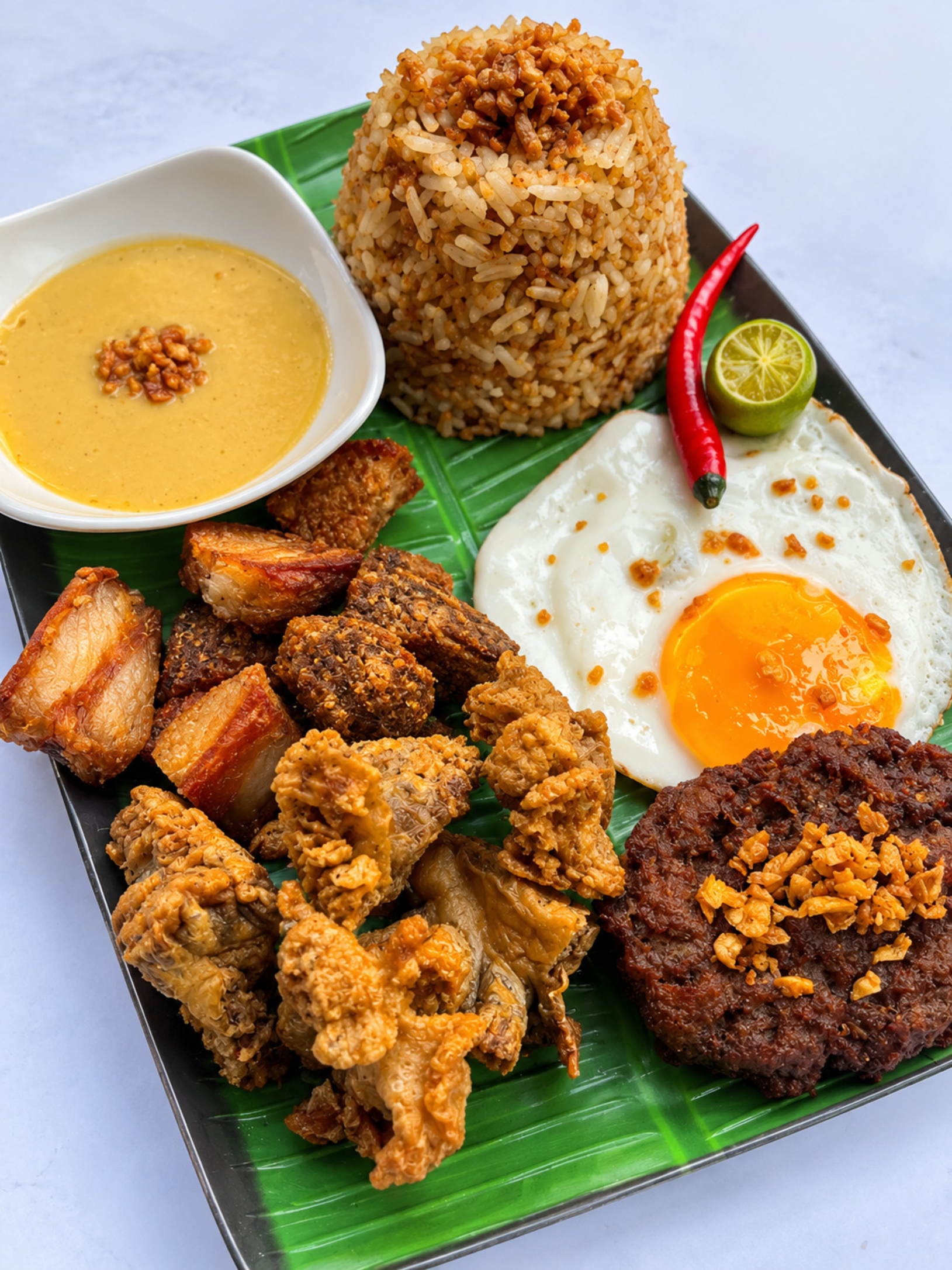 Takam 2 Meal: Bagnet, Bulaklak & Burger Steak