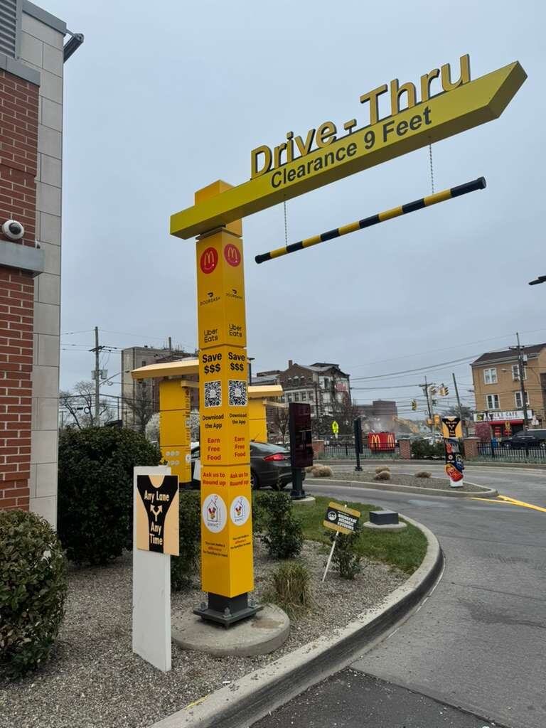 Drive-Thru Directional Structure