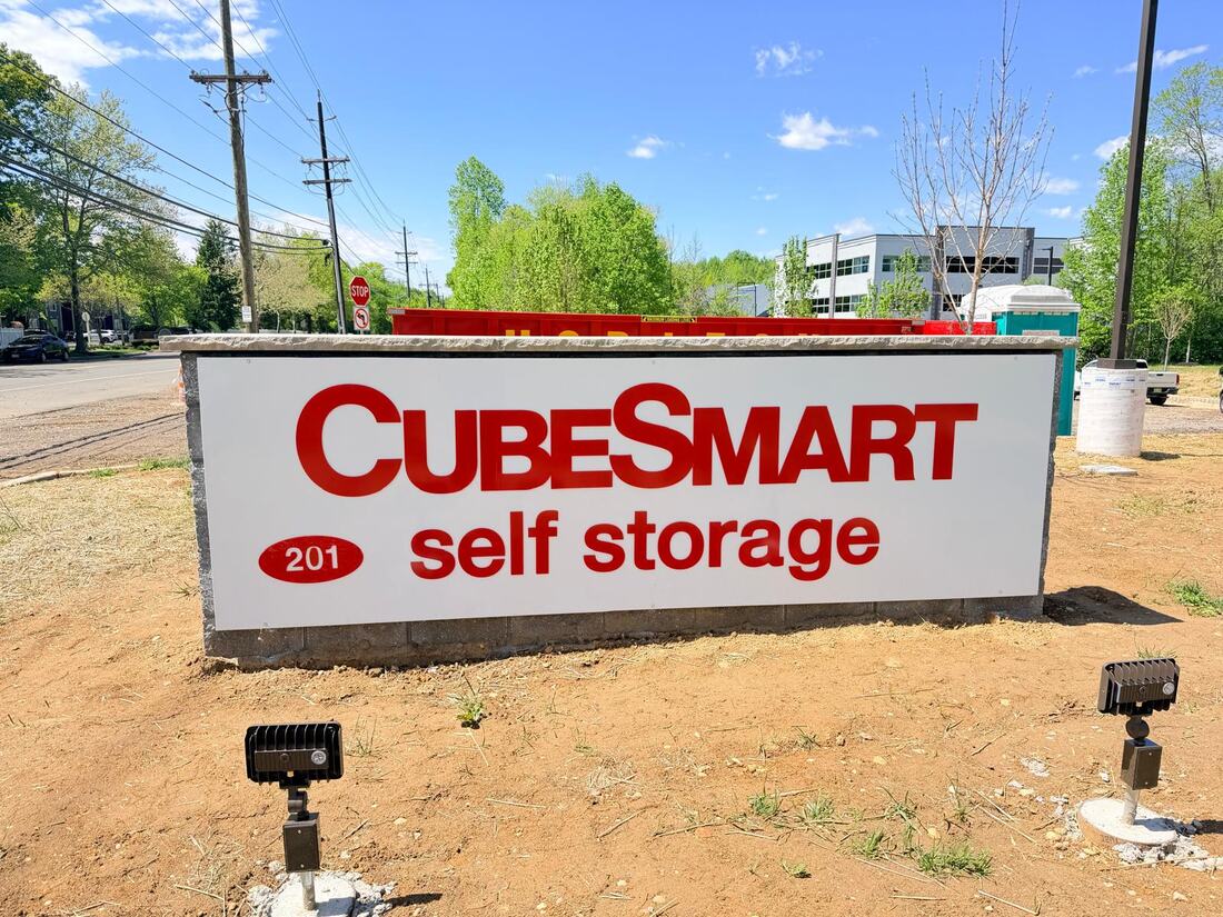 CubeSmart Self Storage — Monument Sign