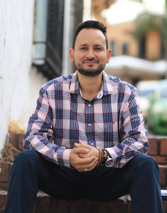 Andrés Gil, CEO IAgil y Fundador de HABITOLANDIA™