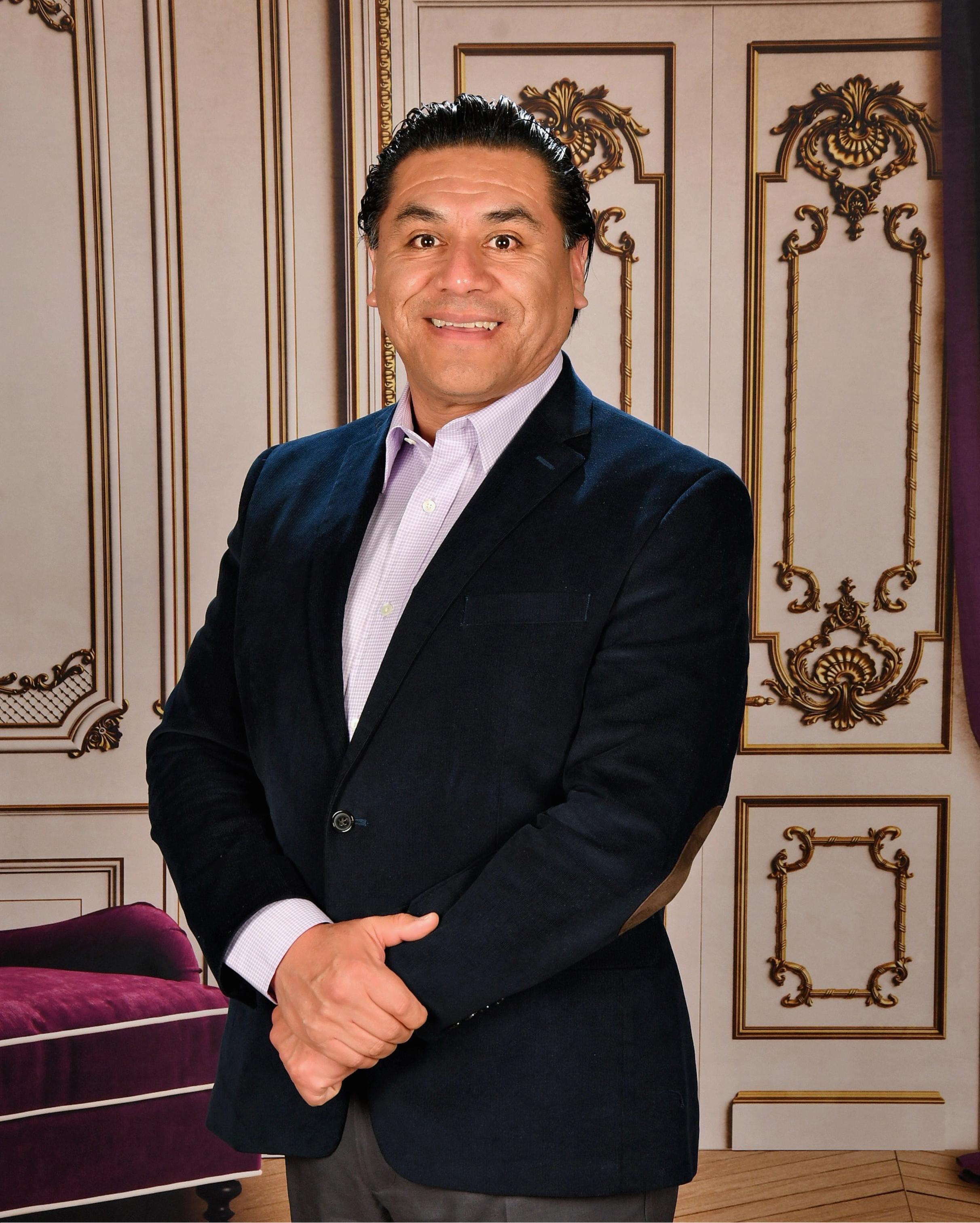 Dr. Alejandro Fernández Terán, ortopedista y traumatólogo