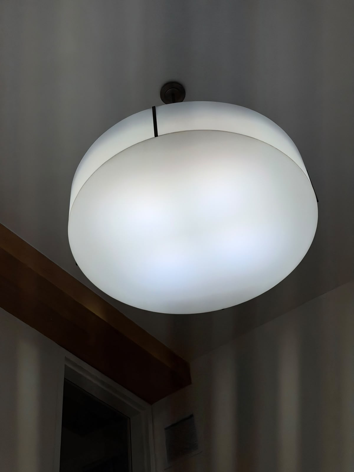 High-level architectural light fixture dusting and detailing by All Five Star MJ, Inc.