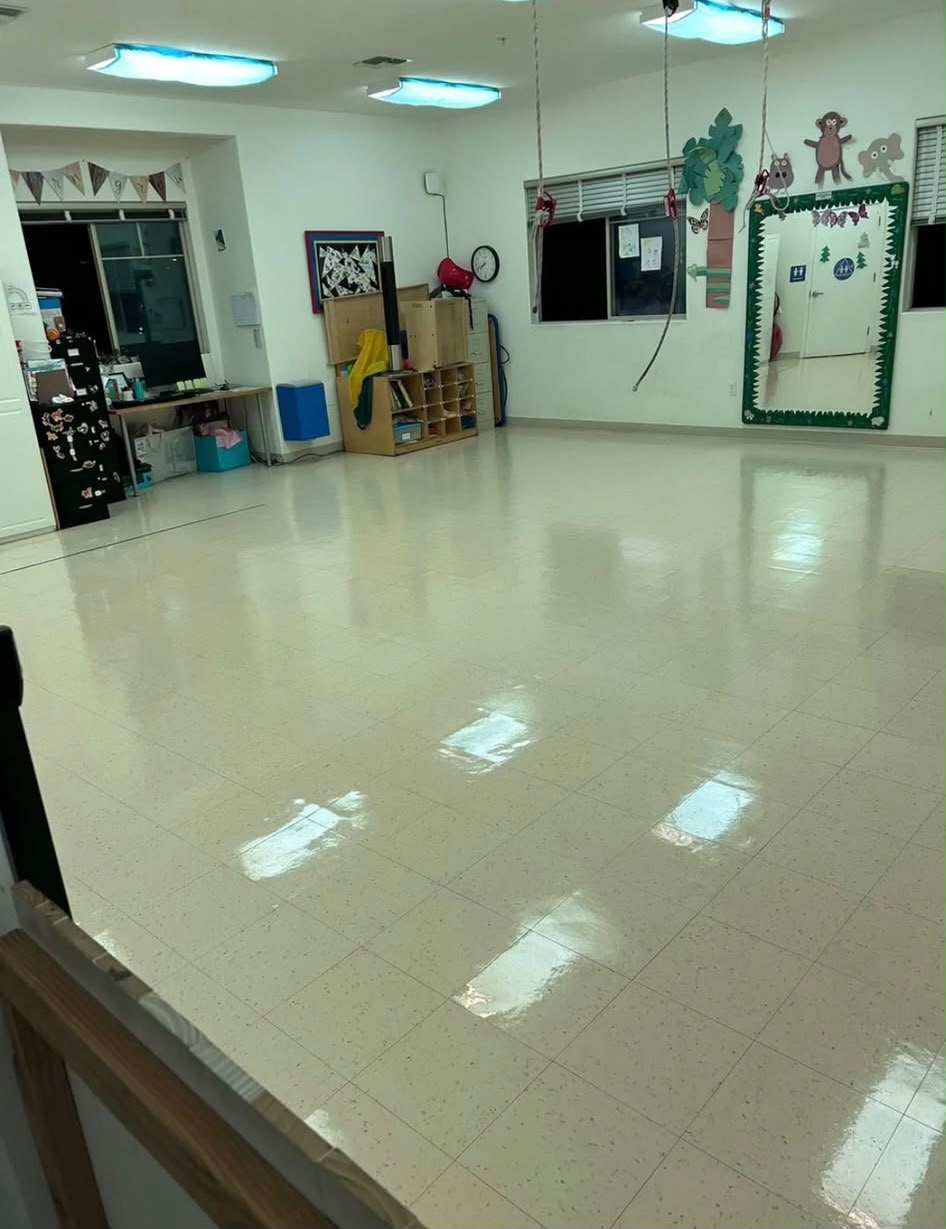 Commercial childcare and activity center waxed VCT floor maintenance by All Five Star MJ, Inc.