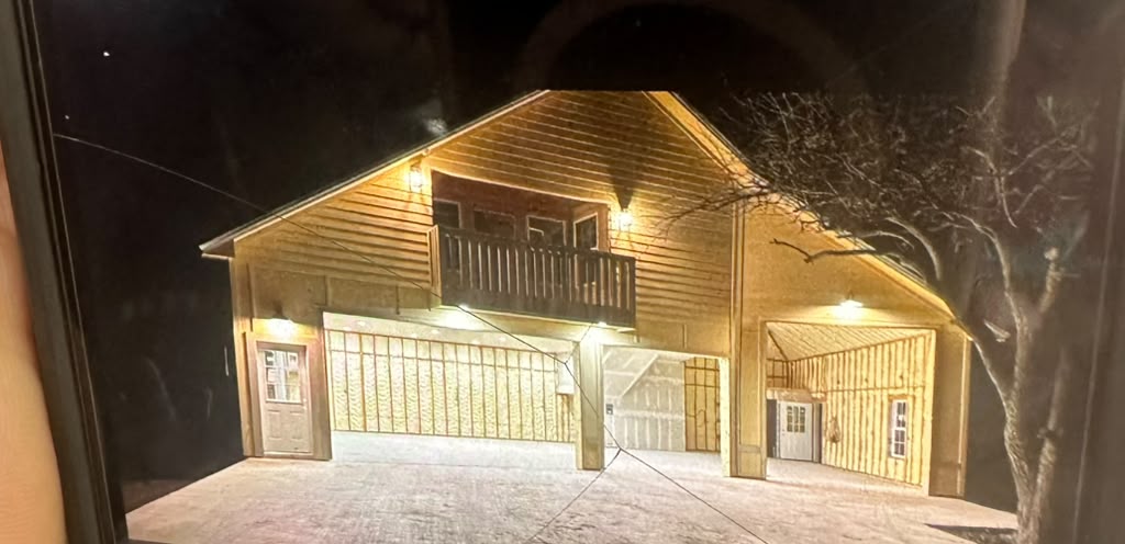 Custom carriage house workshop exterior architectural lighting by Anaeli GM Electric LLC