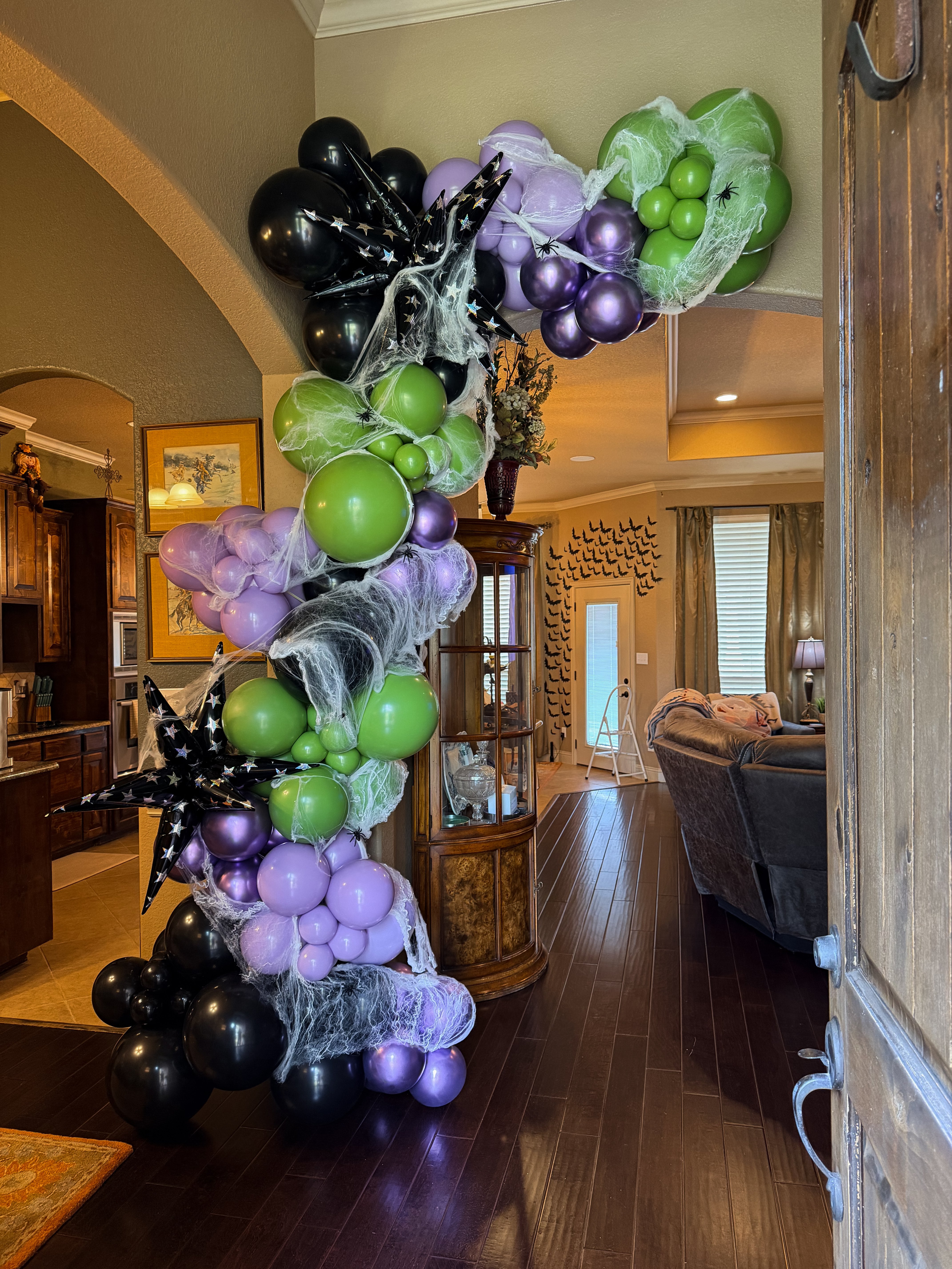 Halloween Spiderweb Balloon Arch