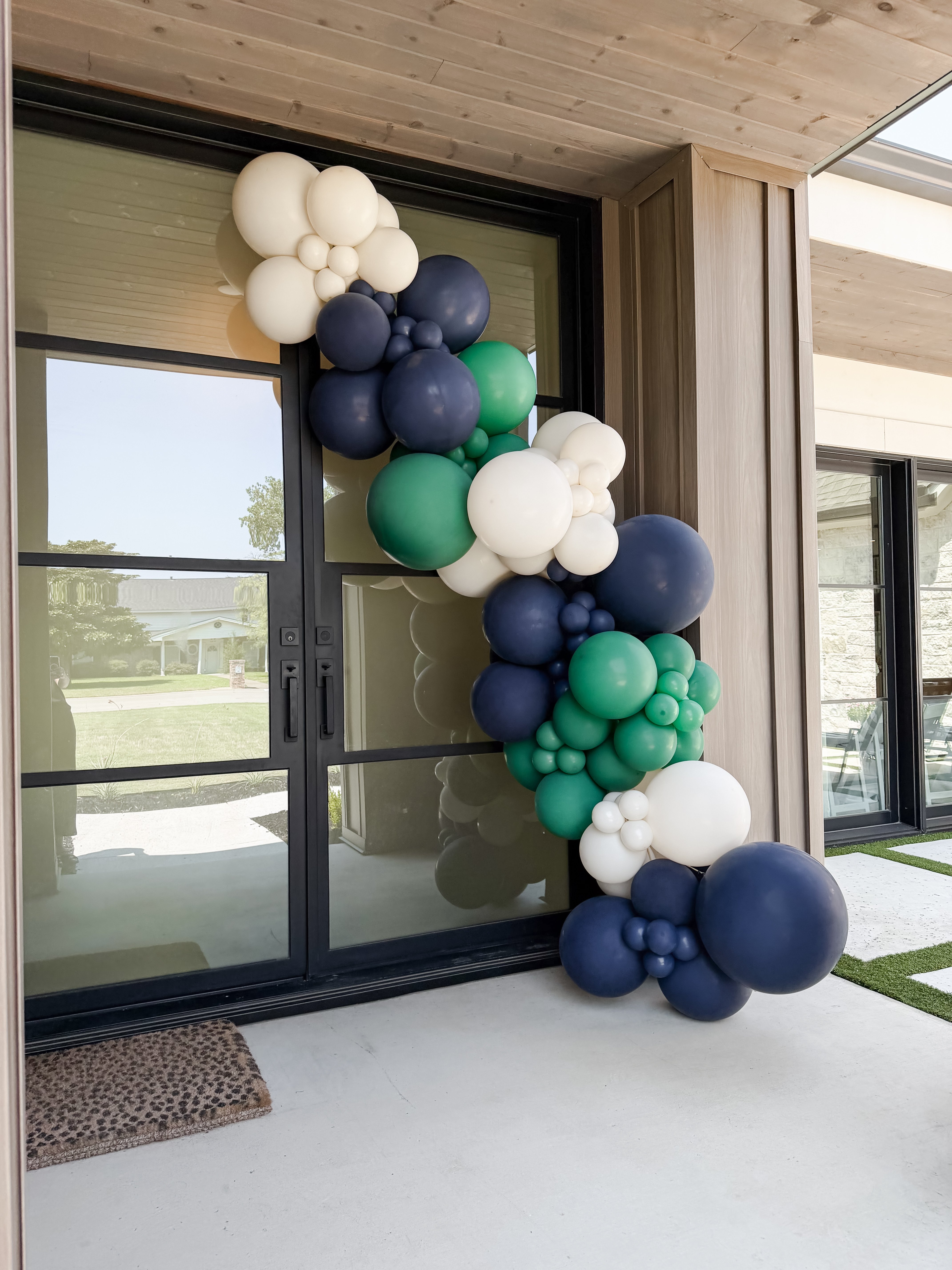 Modern Front Door Navy, Emerald & Cream Garland