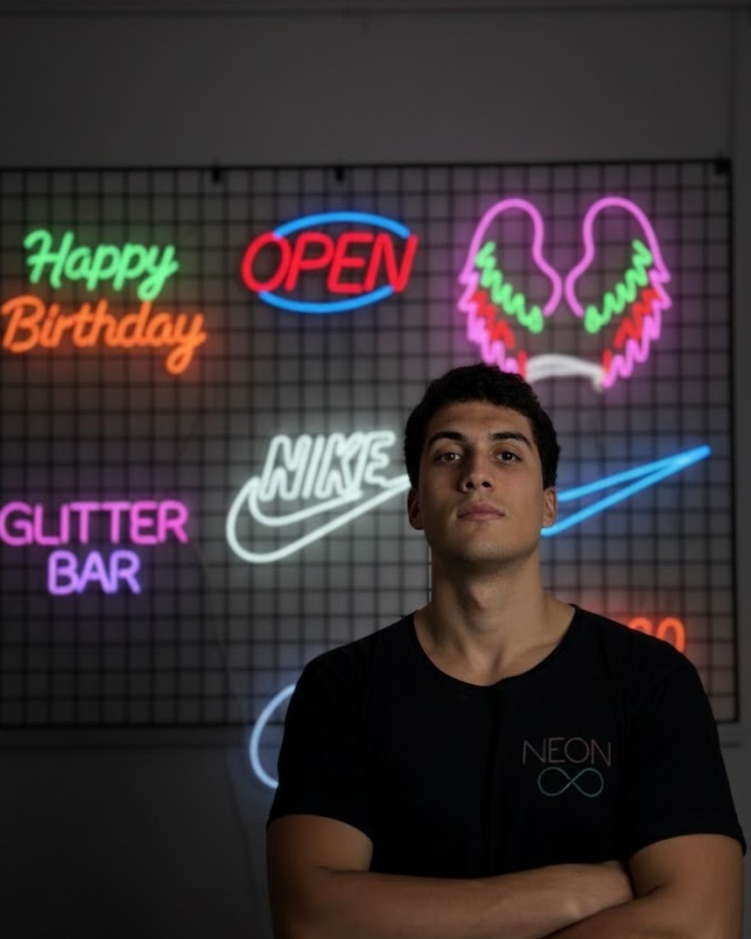 Bruno de Neon Infinito