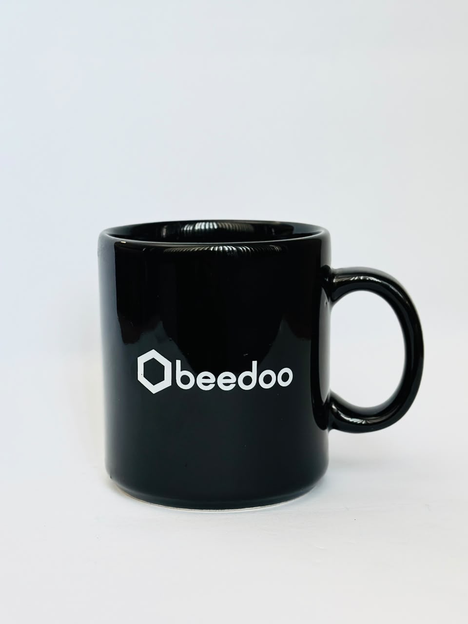 Caneca cerâmica preta corporativa — Obeedoo
