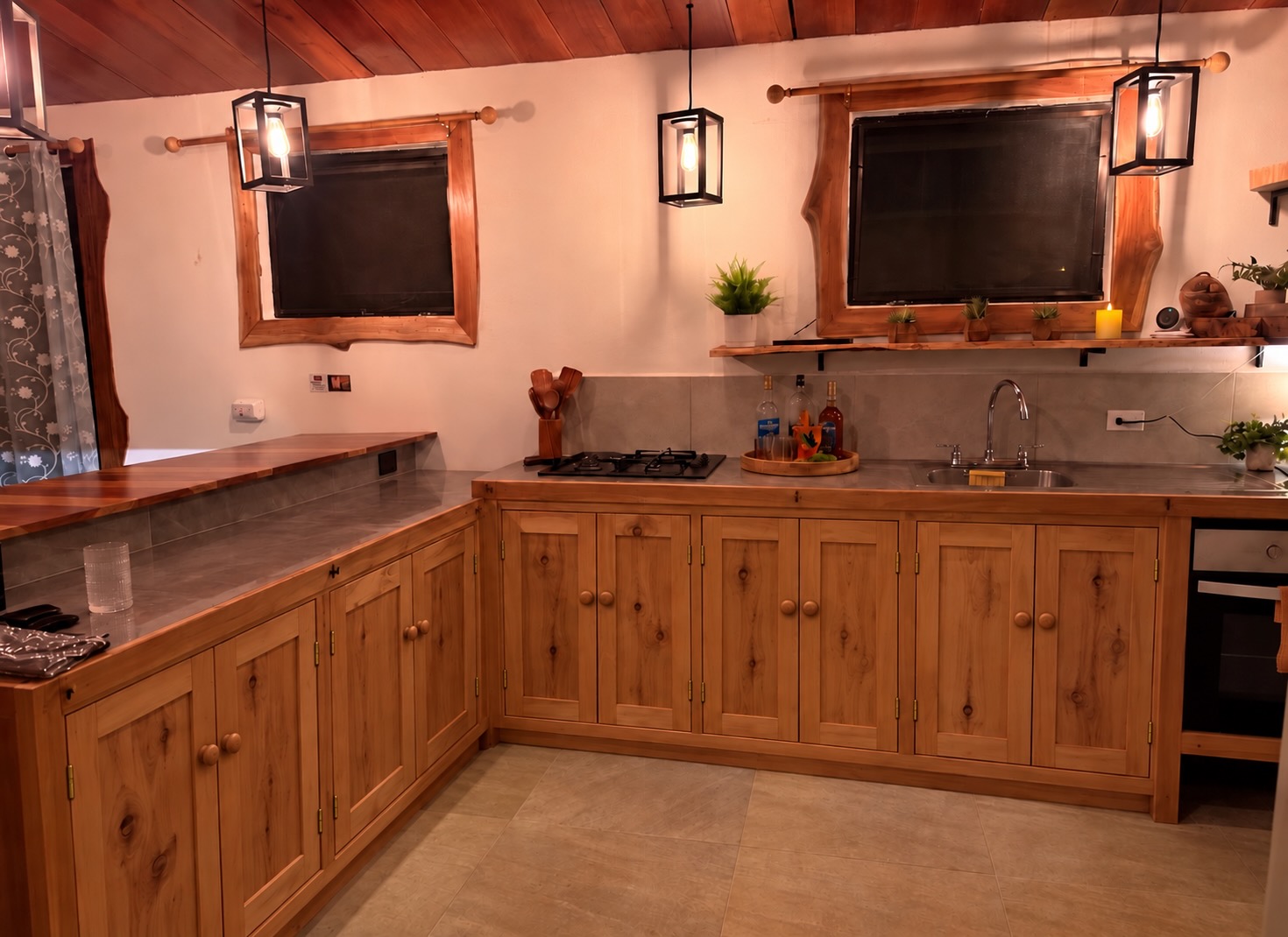 Casita Catalina — Full kitchen