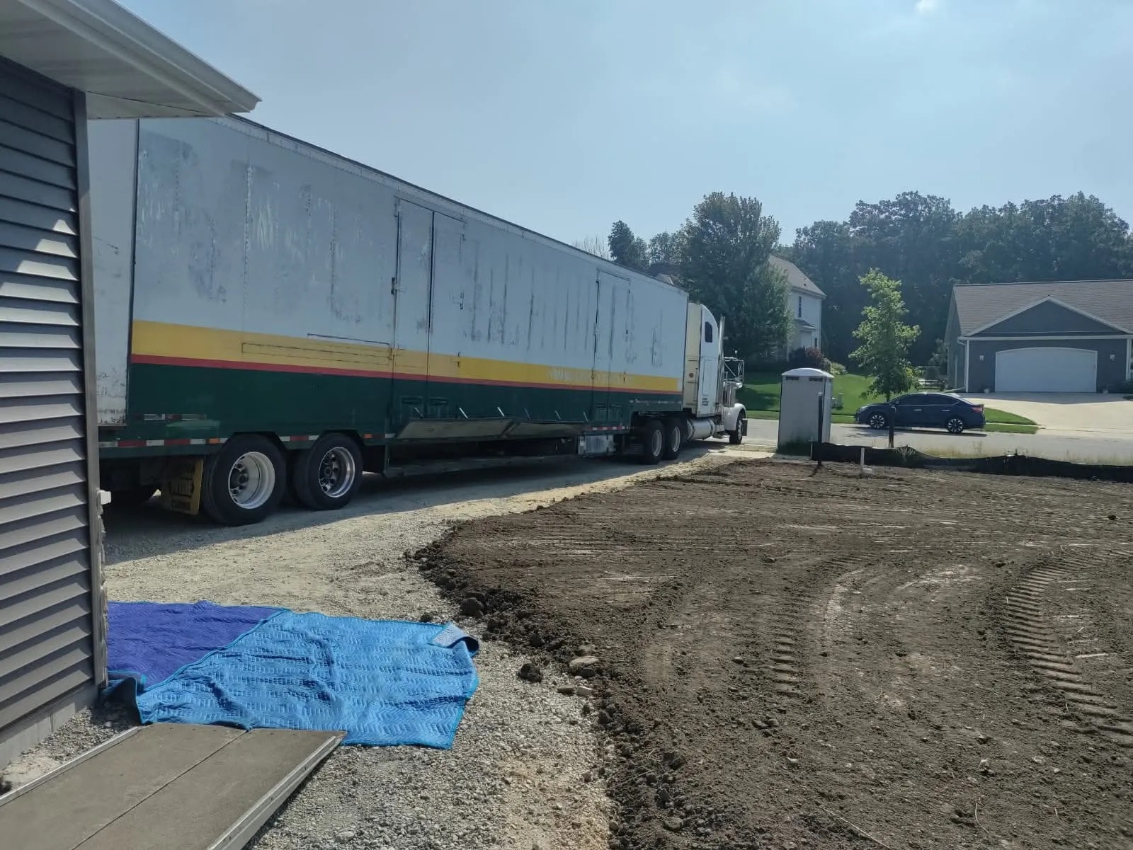 Heavy Haul Transport Rig & Estate Staging