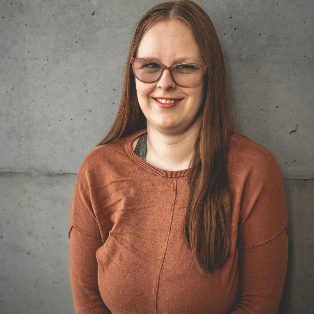 Caitlin — Founder of Dandelion Business Support