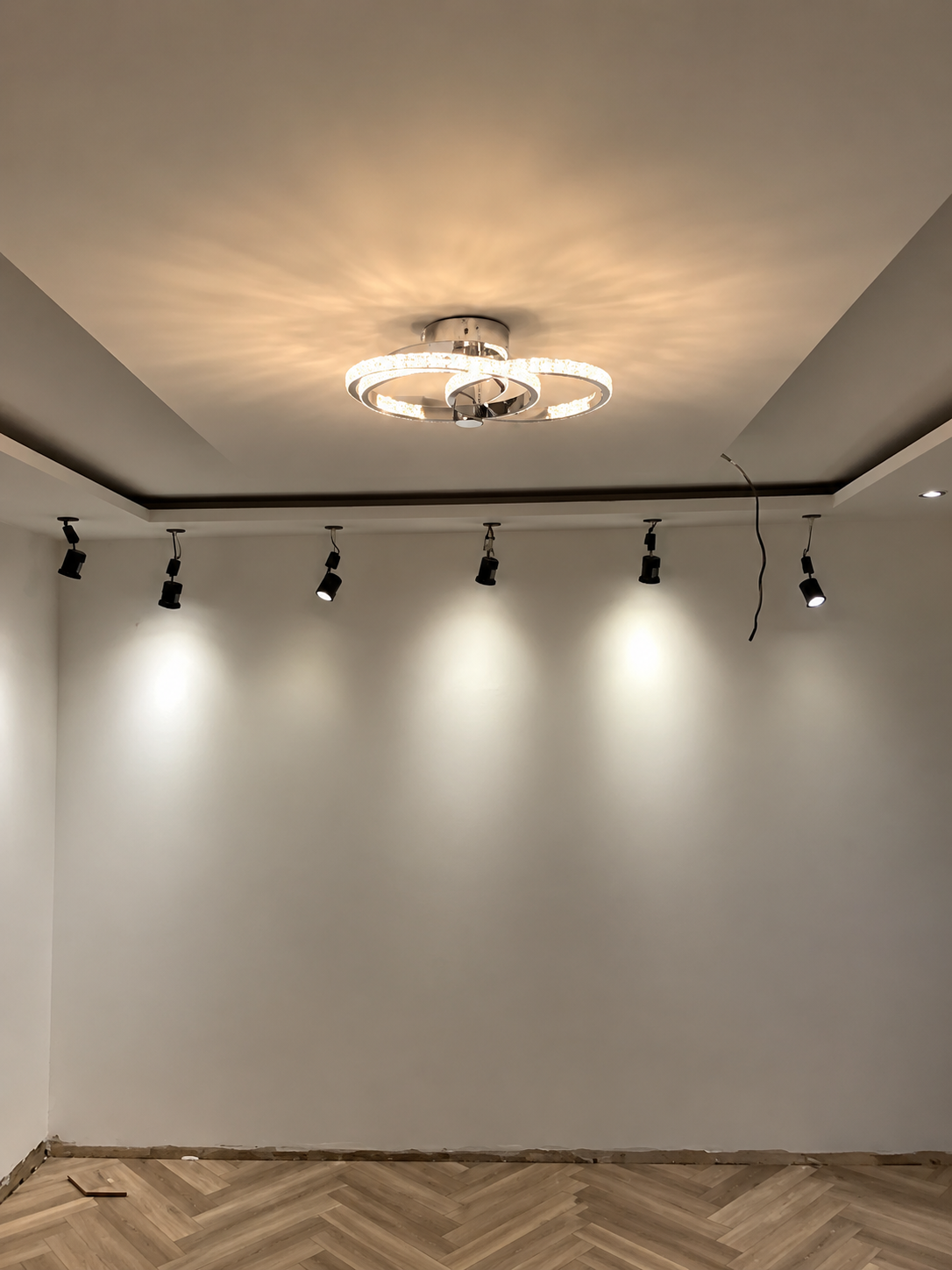 Recent completed work by Gulzar - photo 3 of 4