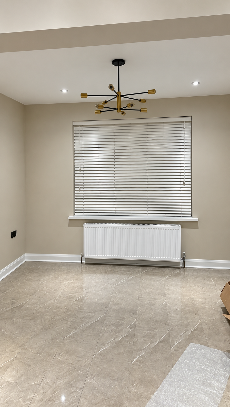Recent completed work by Gulzar - photo 1 of 4