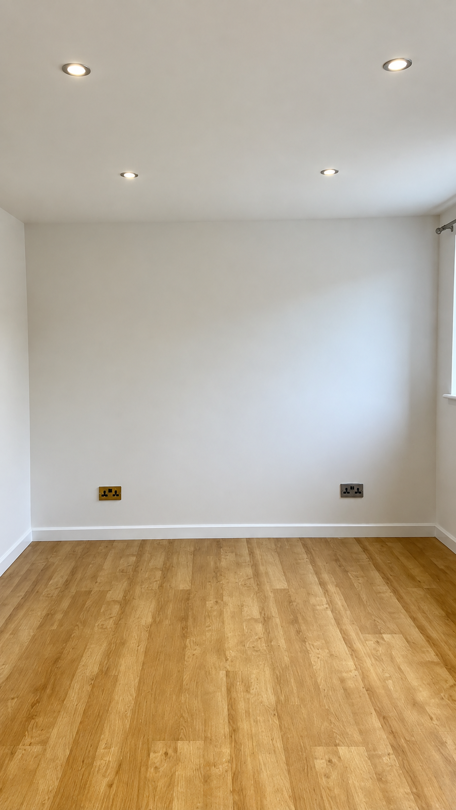 Recent completed work by Gulzar - photo 1 of 3