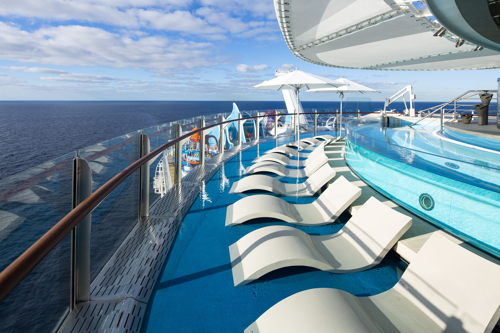 Pools & Sun Decks