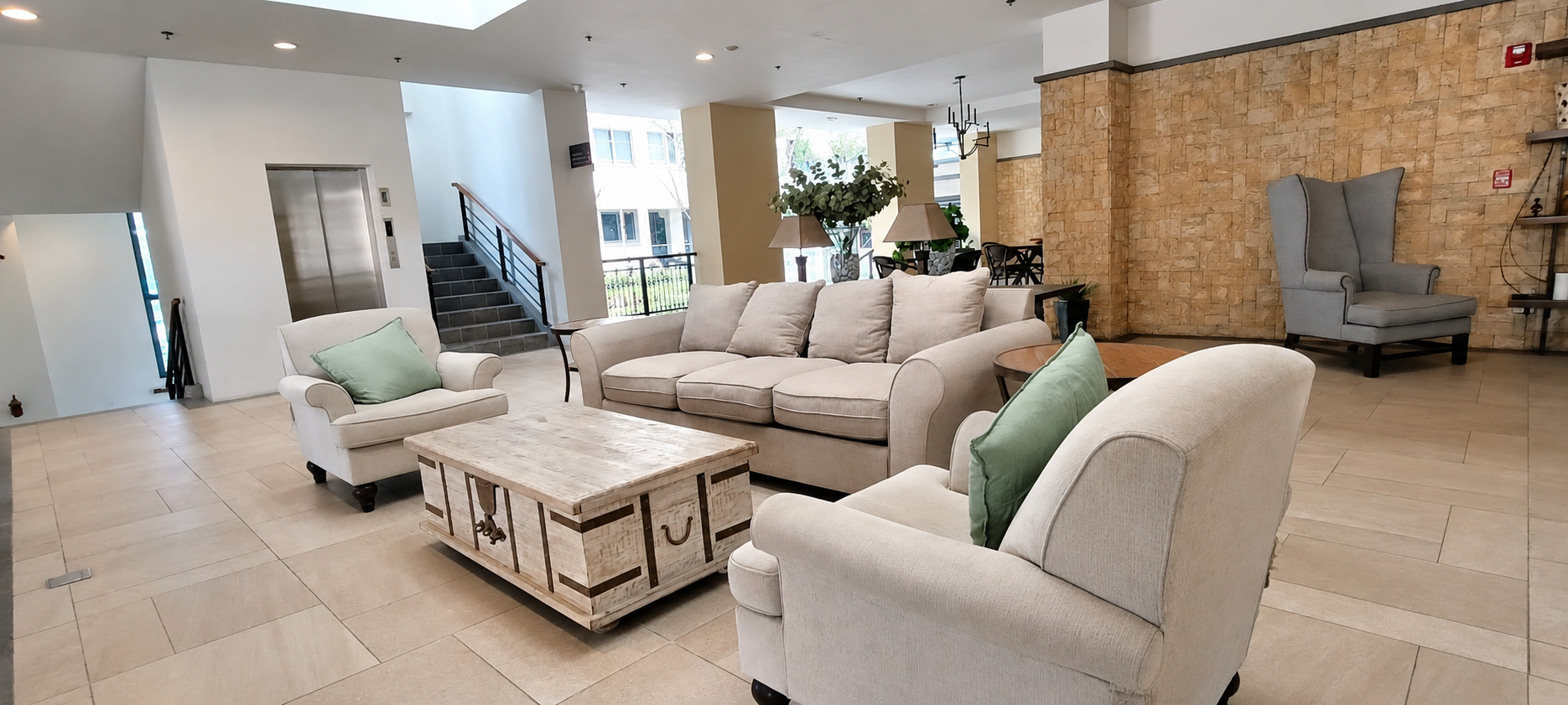 Clubhouse Lounge